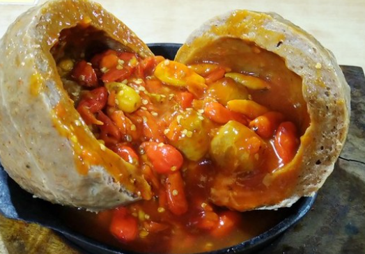 Review Makanan Bakso Lava Super Pedas Isian Tetelan Pas