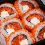 review-salmon-sushi-segar-dengan-tekstur-lembut