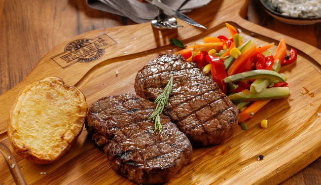 review-makanan-tenderloin-steak