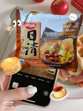 review-makanan-ramen-miso-yang-kaya-dan-pekat