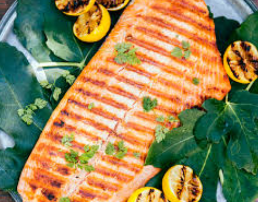 review-makanan-sehat-grilled-salmon-dengan-lemon
