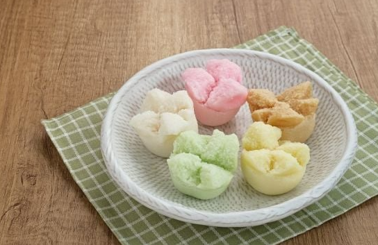 Review Kue Mangkuk Imlek dengan Mekar Sempurna
