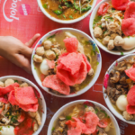 Review Makanan Mi Sop Medan Komplet
