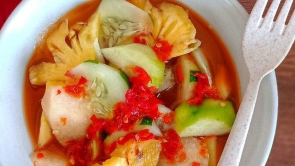 Review Makanan Rujak Kuah Pindang Sensasi Unik Khas Bali