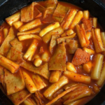 Makanan Korea Terpopuler yang Ramai Dicoba Tahun Ini
