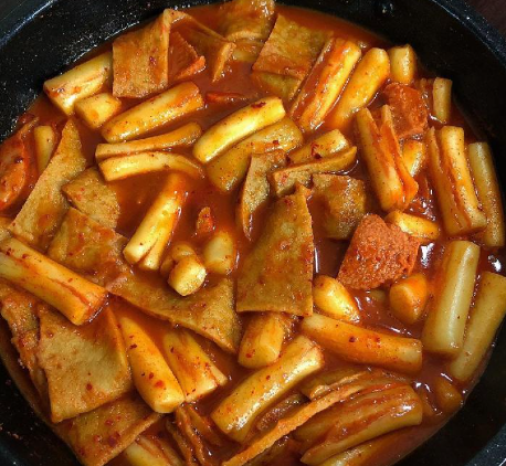 Makanan Korea Terpopuler yang Ramai Dicoba Tahun Ini
